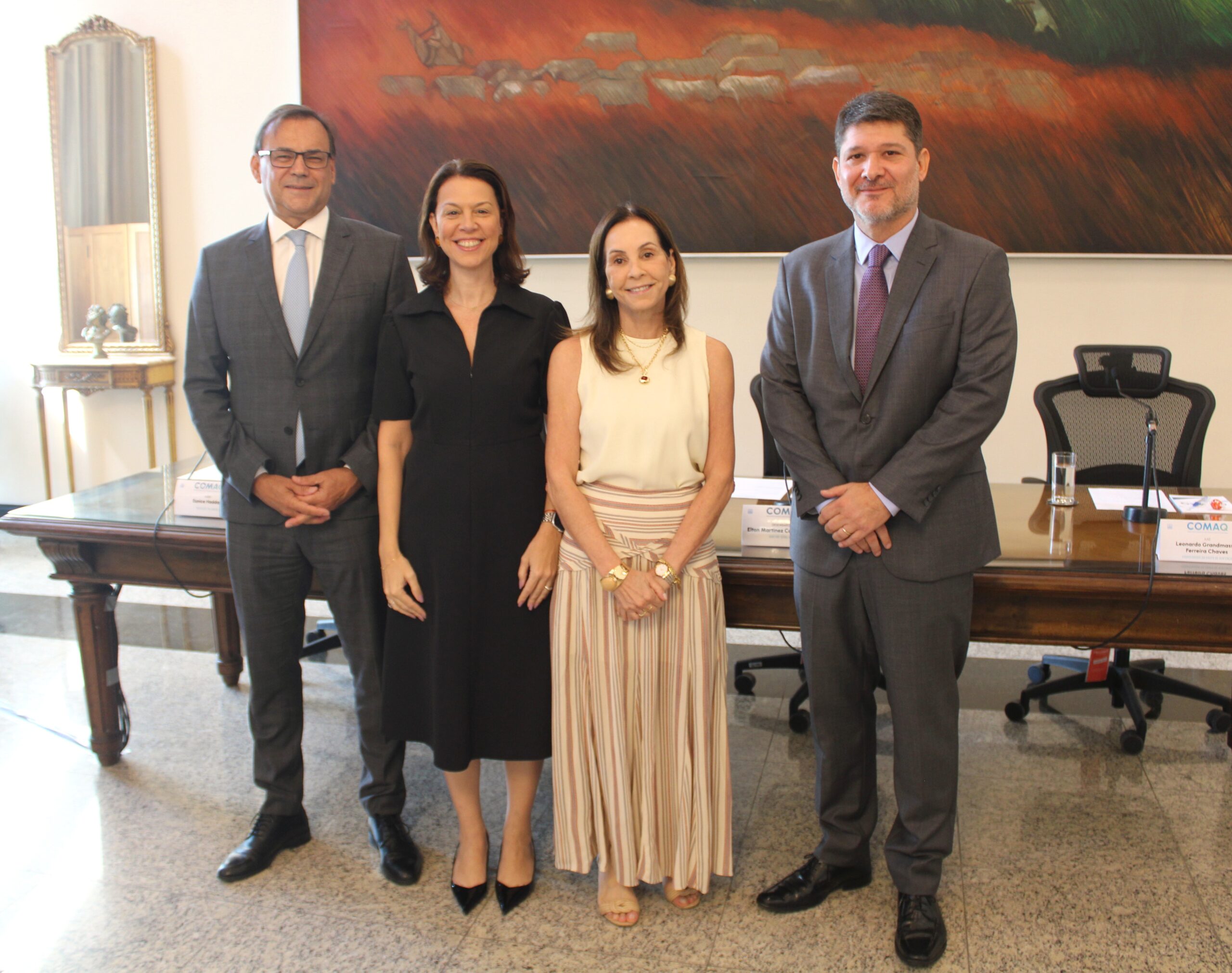 Presidente da AMAERJ participa de encontro com juízes do Grupo de Sentença