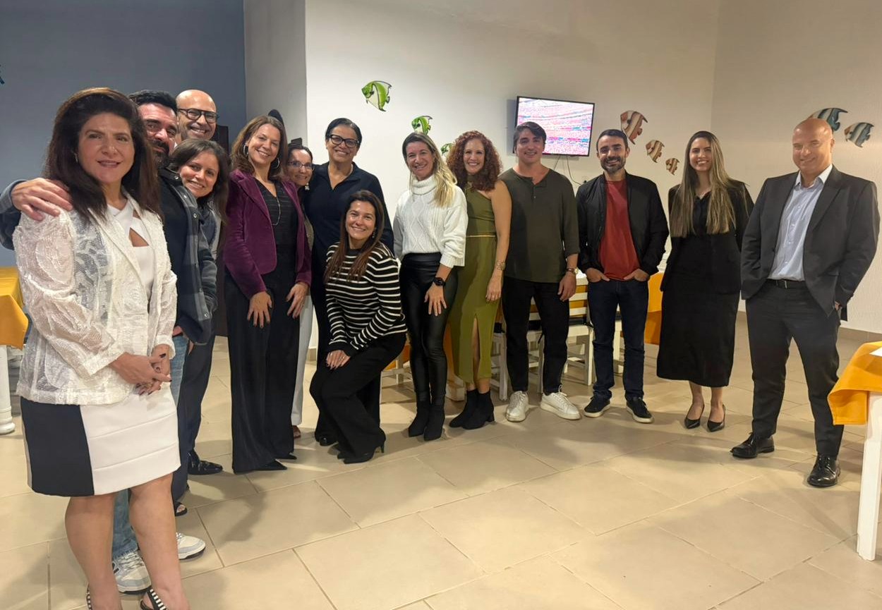 Presidente Eunice Haddad se reúne com juízes da Região dos Lagos