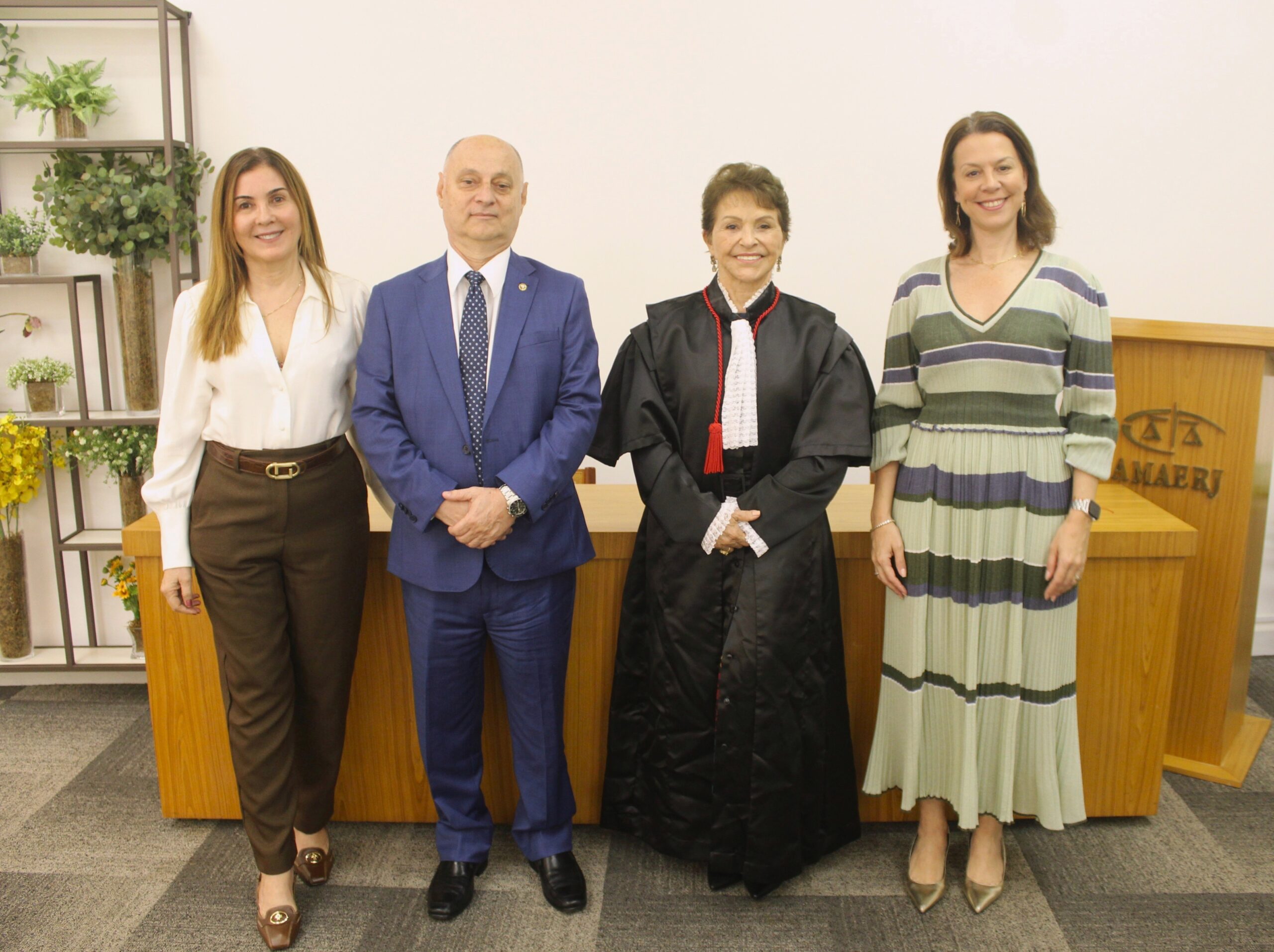 AMAERJ sedia posse inédita de desembargadora do Tribunal de Justiça de Alagoas