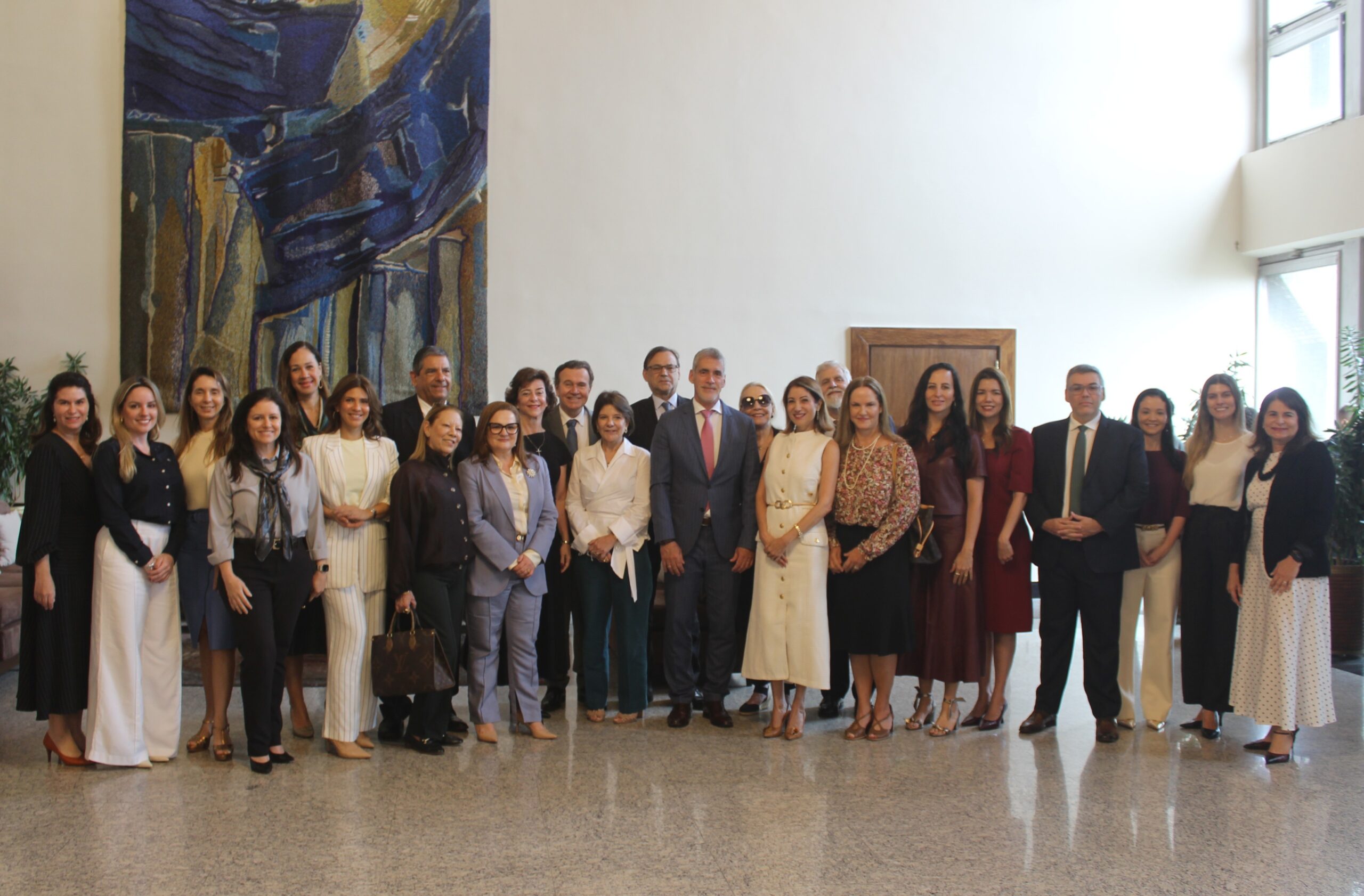 AMAERJ e magistrados do Rio participam de encontro com ministro do STJ sobre violência doméstica