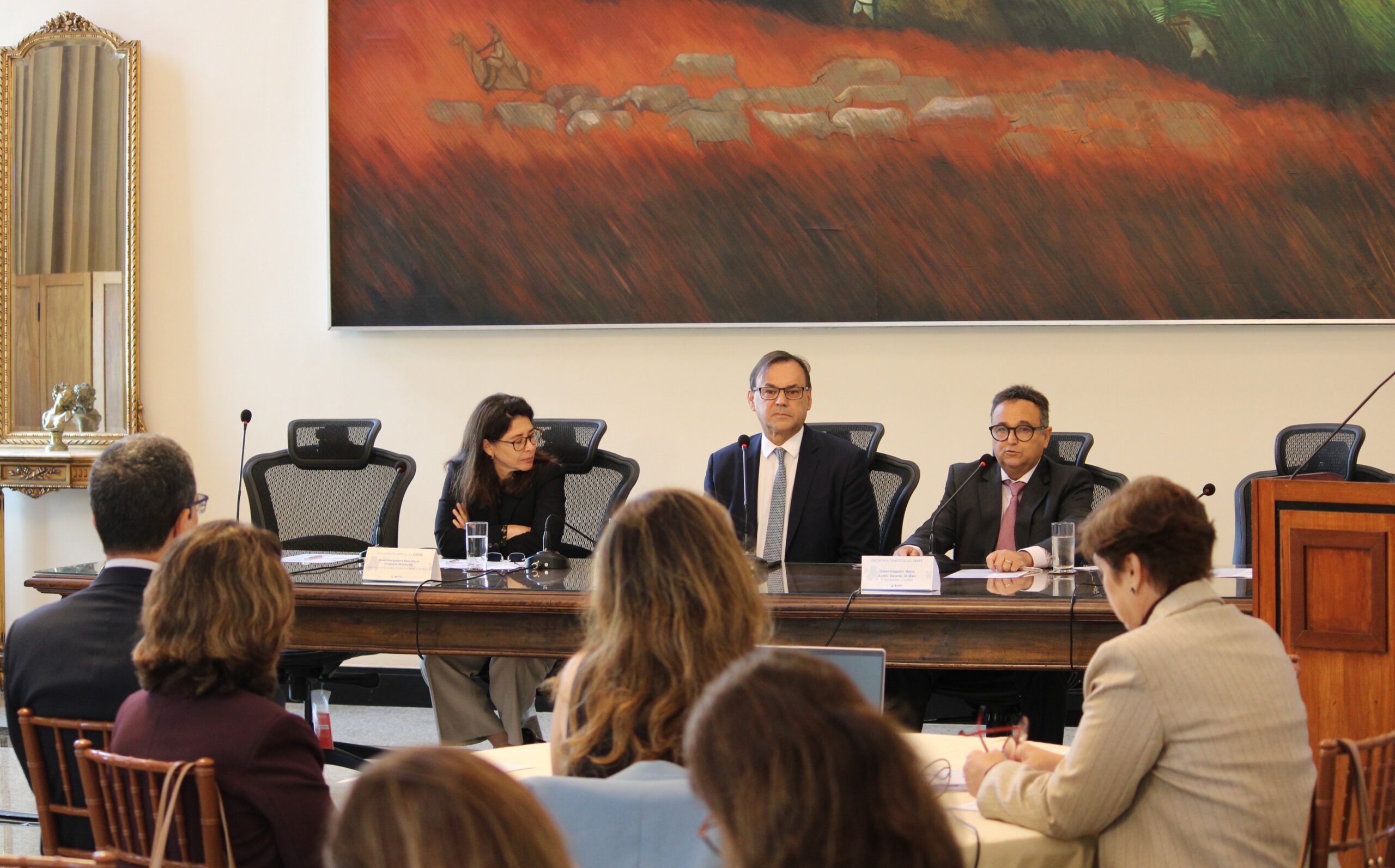 AMAERJ participa de encontro no TJ-RJ sobre Direito de Órfãos e Sucessões