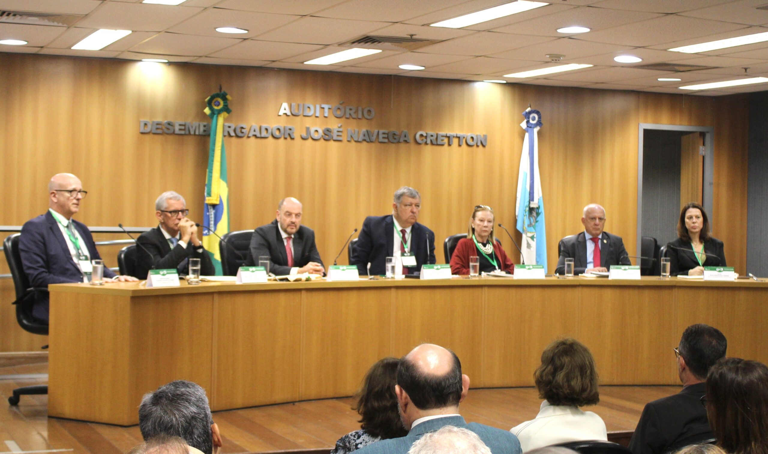 Presidente da AMAERJ participa de evento sobre a centralização como estratégia de modernização